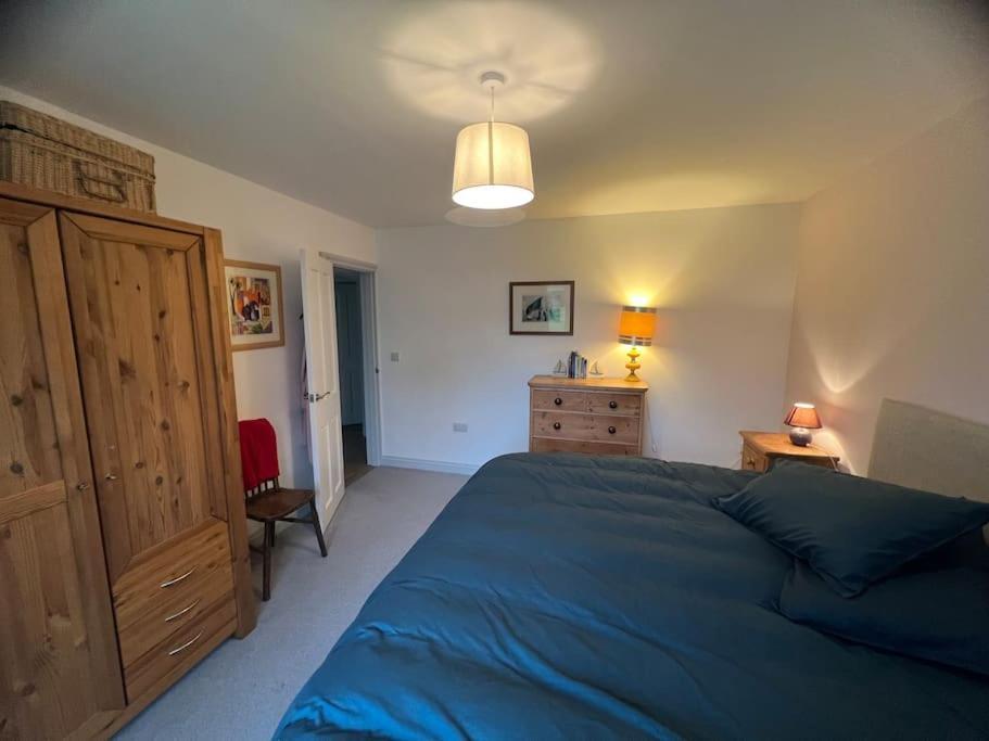 Self-Contained Ensuite Double Or Twin Bedroom In Pentir Bangor  Bagian luar foto